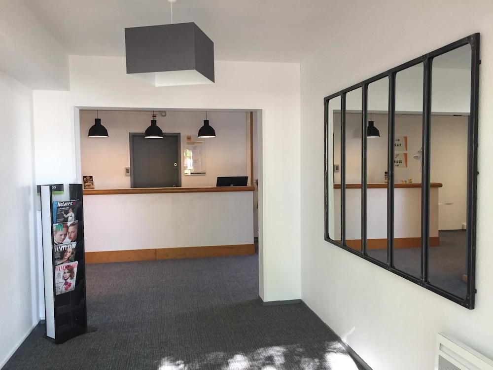 Premiere Classe Rennes Sud Est Шантепи Экстерьер фото